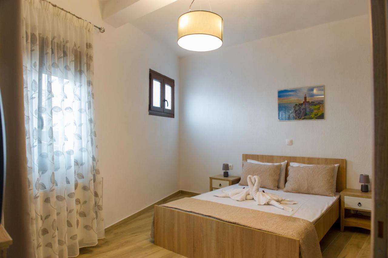 To Petrino Holidays House Metagkitsi Extérieur photo
